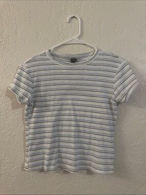 Womens Short Sleeve Crewneck Tee - White & Light Blue Stripes